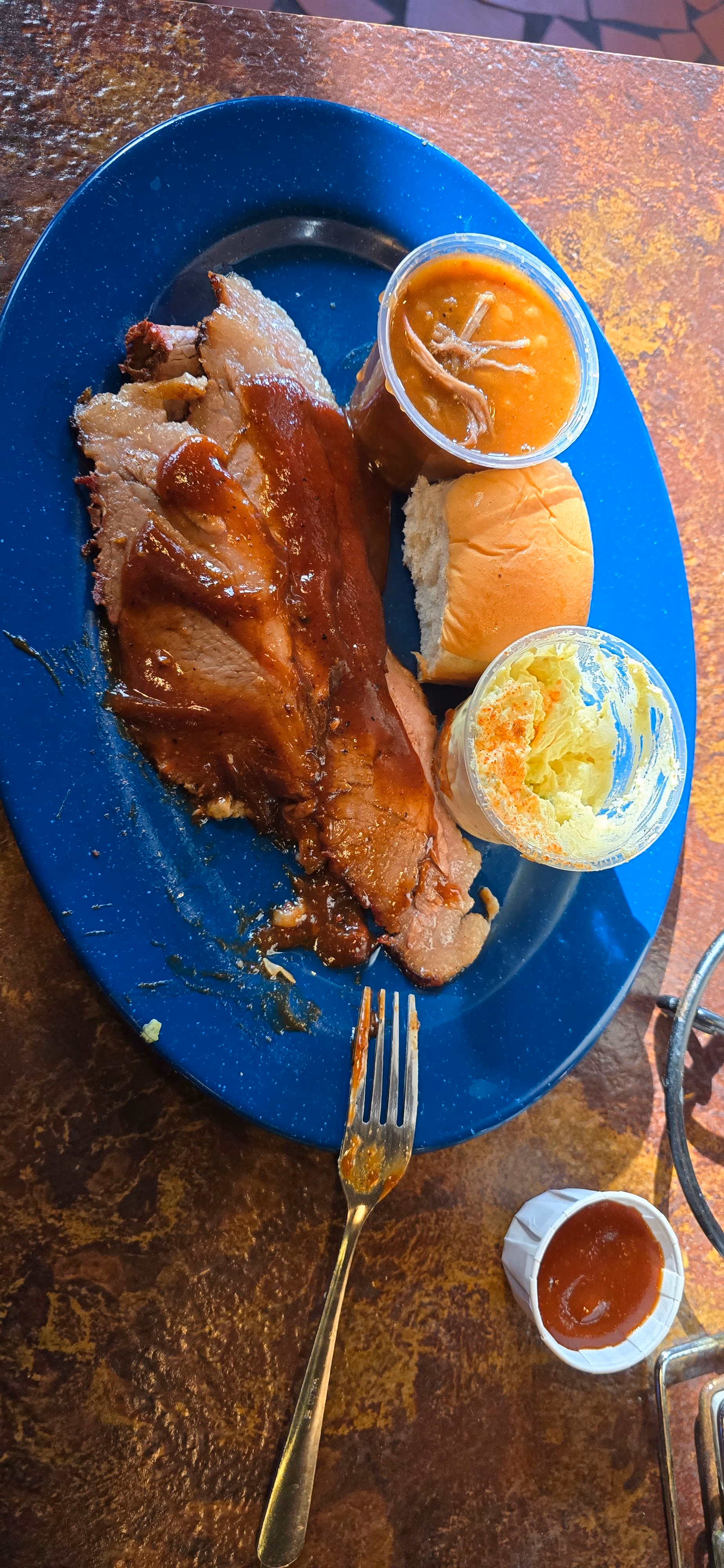 Central BBQ — photo 1