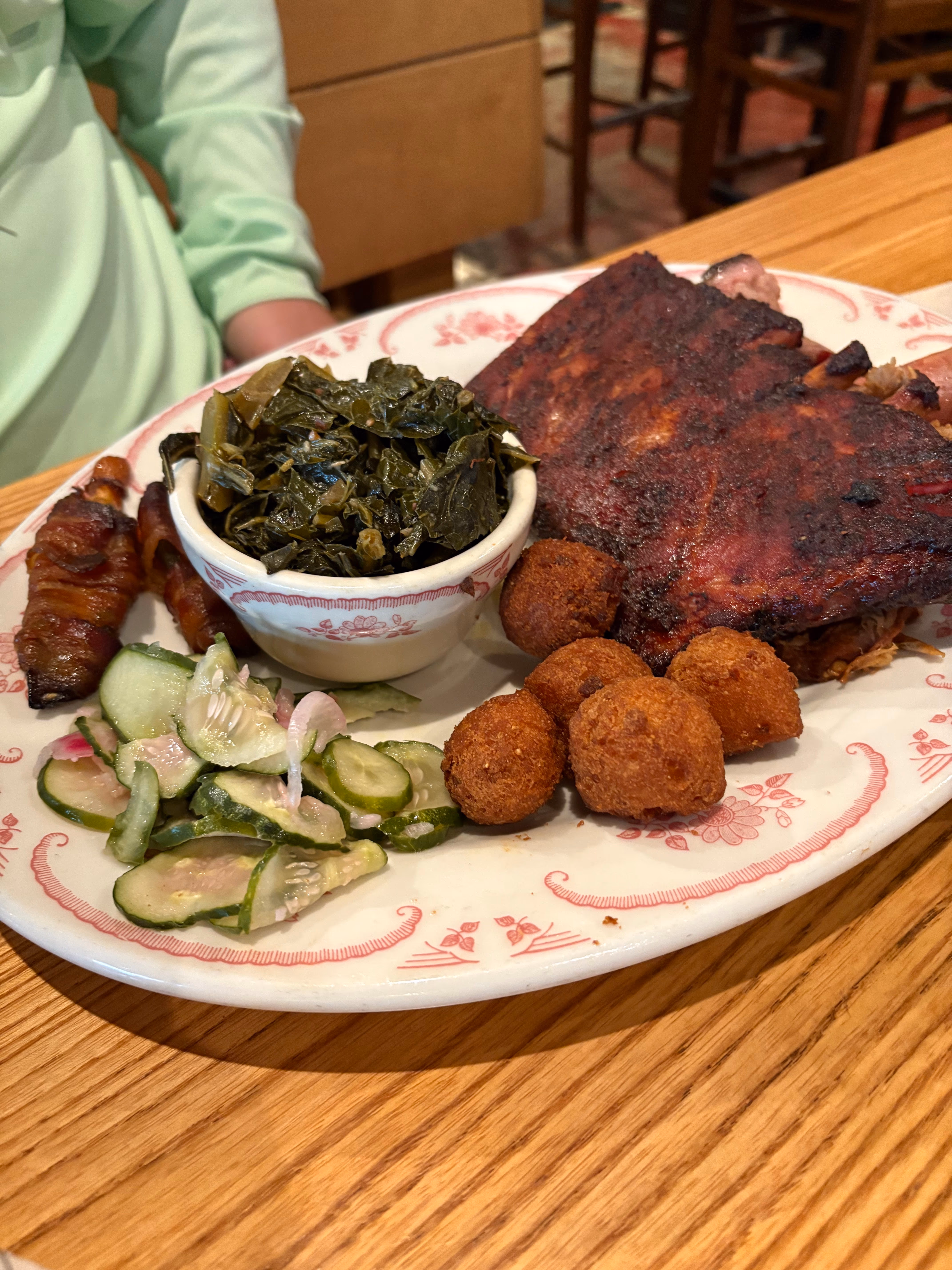 Midwood Smokehouse — photo 1