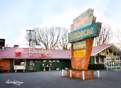 Red Bridges Barbecue Lodge — photo 1
