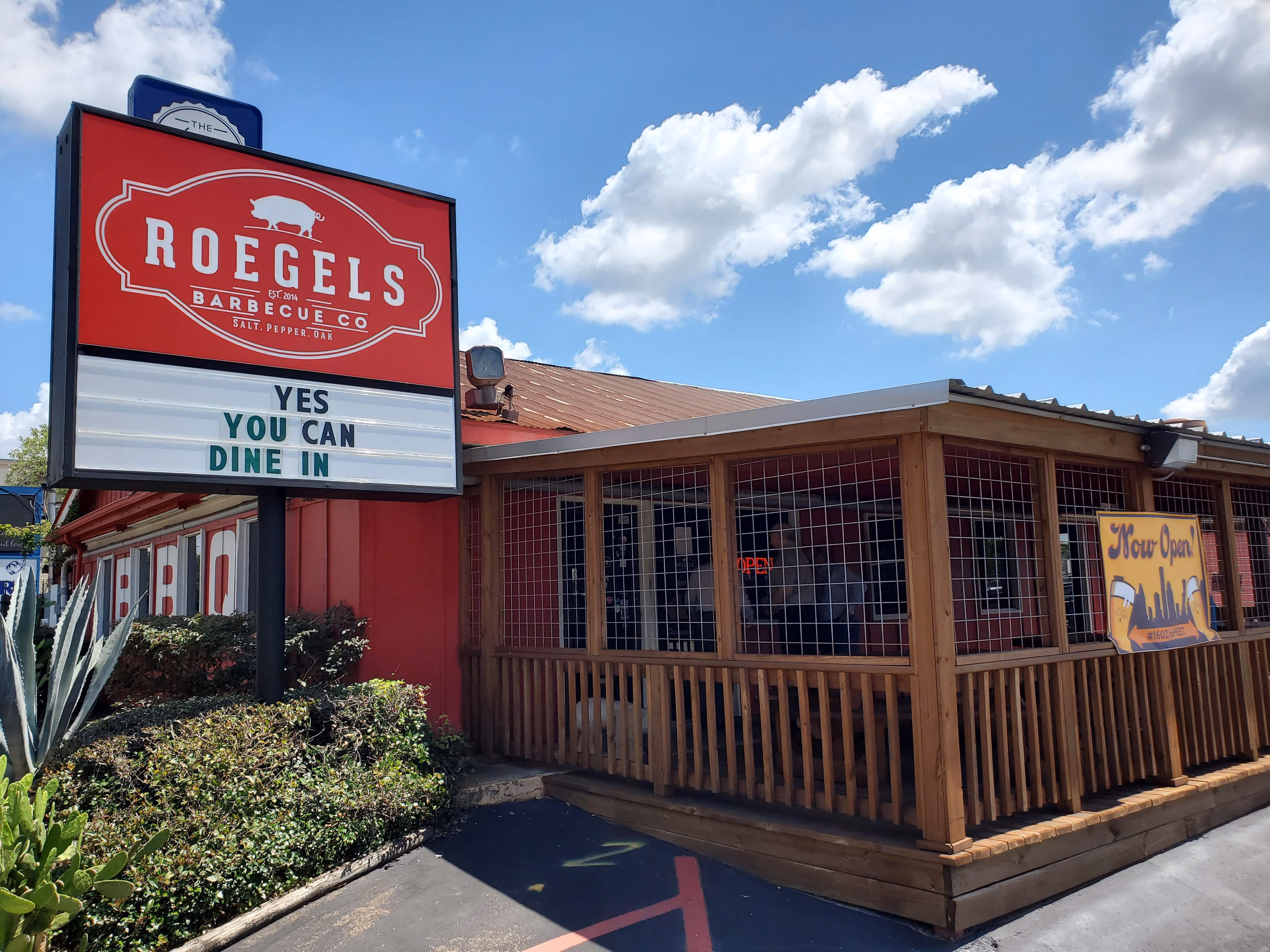 Roegels Barbecue — photo 1