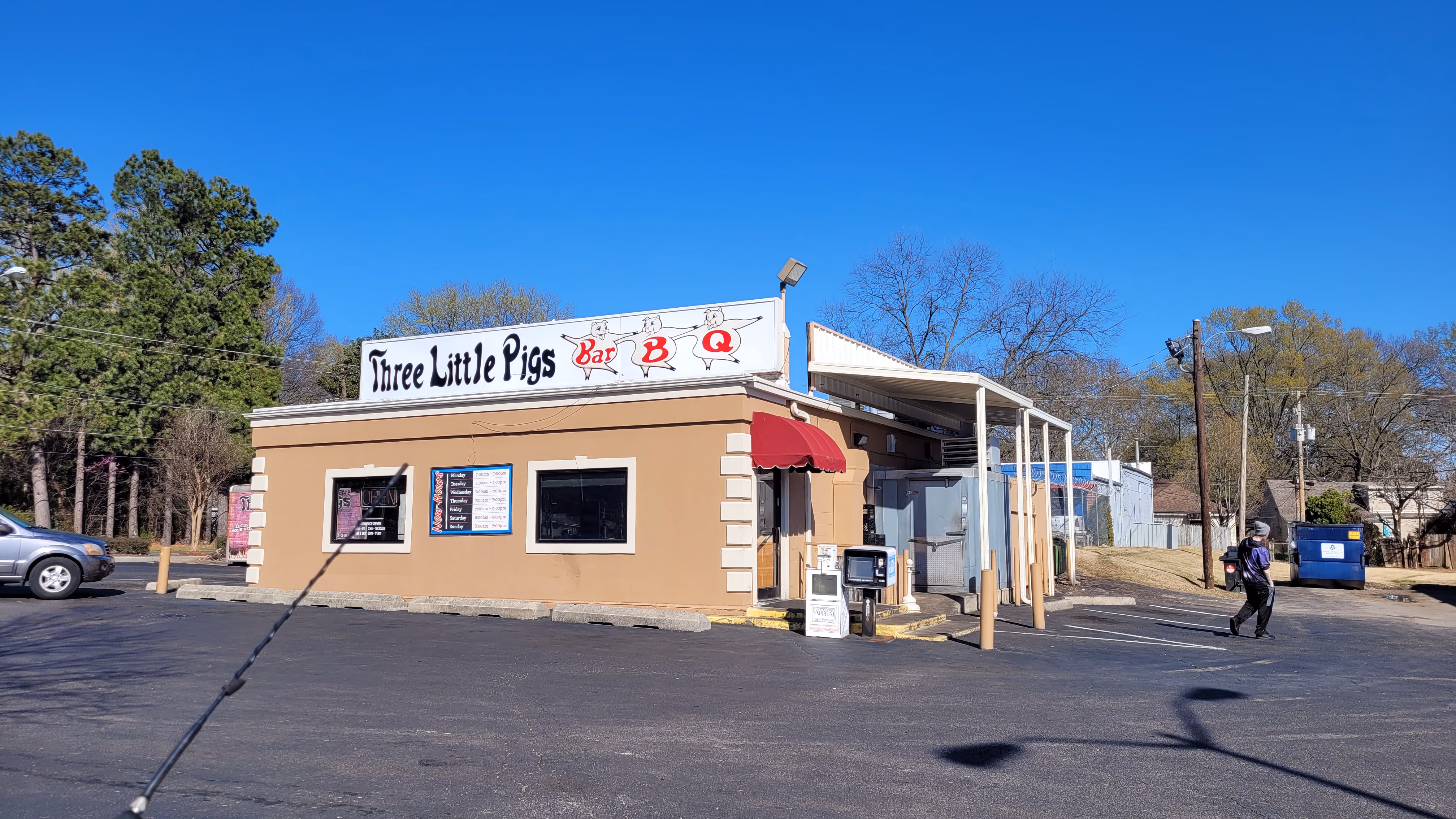 Three Little Pigs Bar-B-Q — photo 1
